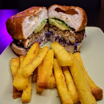 Archway - Ocean burger with polenta fries - Vegetarian Near Me - Montreal, Quebec