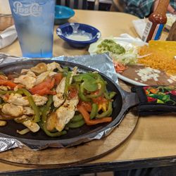 El Potrillo Mexican Grill - Chicken fajita