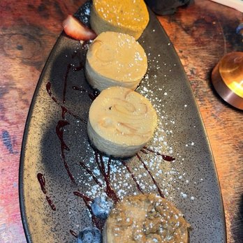 Kokomo - Cheesecake sampler baileys pumpkin apple crumb and I can't remember the last flavor - Caribbean Near Me - Brooklyn, New York