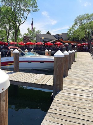 Maynards 685 Excelsior Blvd Excelsior Mn Restaurants Mapquest