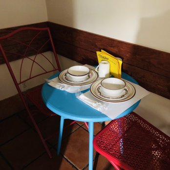 Villa Brasil Motel - The cutest kitchen set perfect for dining in - Hotels Near Me - Los Angeles, California Villa Brasil Motel - The cutest kitchen set perfect for dining in - Hotels Near Me - Los Angeles, California