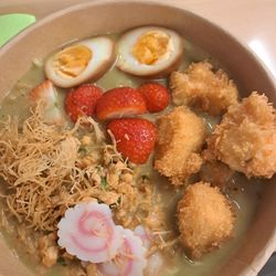 Krzywy Domek - Bunny & ramen