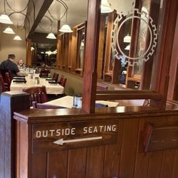 Michiels Bar & Grill - Restaurant area (also has outdoor seating)