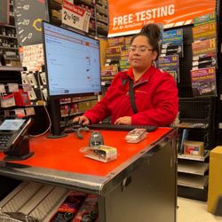 AutoZone - Woman who has no idea what she is doing. With clear explanation and visuals.