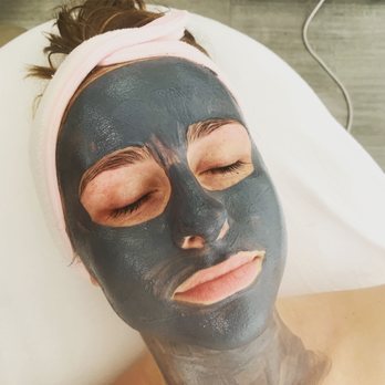 Agate Aesthetics - Agate Signature Facial - Skin Care Near Me - Madison, Wisconsin