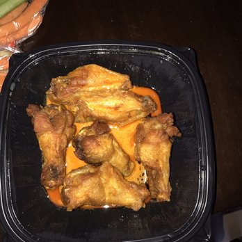 Epic Wings - Where's the wetness in my wings?! - Chicken Wings Near Me - Vista, California