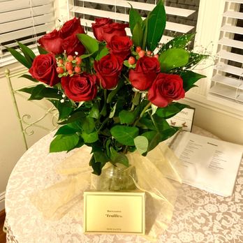 Monarch Cove Inn - Bouquet and truffles! - Hotels Near Me - Capitola, California Monarch Cove Inn - Bouquet and truffles! - Hotels Near Me - Capitola, California