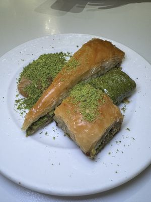 İmam Çağdaş Kebap Ve Baklava Salonu by null