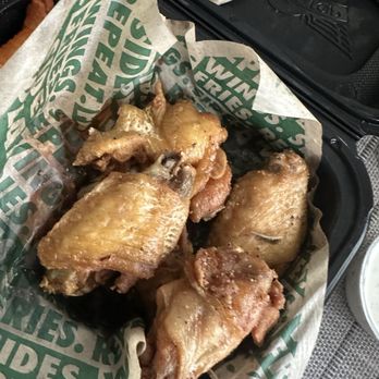 Wingstop - Lemmon pepper wings with no seasoning - Chicken Wings Near Me - Rancho Santa Margarita, California Wingstop - Lemmon pepper wings with no seasoning - Chicken Wings Near Me - Rancho Santa Margarita, California