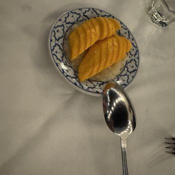 Anajak Thai - Mango sticky rice - Thai Near Me - Sherman Oaks, California