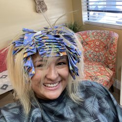 Salon Renew - In Patricia's cute room, and look how fun my foils are, love the fun flower print