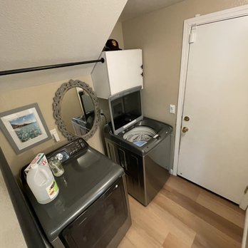 Faro Hardwood Floors - Flooring in laundry room and added baseboards! - Flooring Near Me Faro Hardwood Floors - Flooring in laundry room and added baseboards! - Flooring Near Me