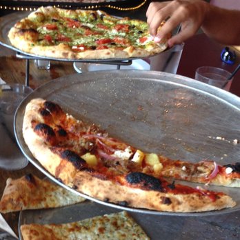 Flatbread Company - Pizza Near Me - Paia, Hawaii