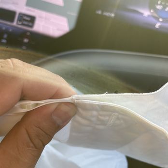 Tony's Shoe Repair - When sleeve is folded in half, they do not meaning the stitching is wavy. - Shoe Repair Near Me - San Gabriel, California Tony's Shoe Repair - When sleeve is folded in half, they do not meaning the stitching is wavy. - Shoe Repair Near Me - San Gabriel, California