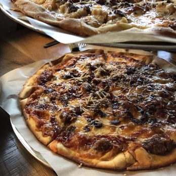 Taverna Rossa - Pizza Near Me - Plano, Texas Taverna Rossa - Pizza Near Me - Plano, Texas