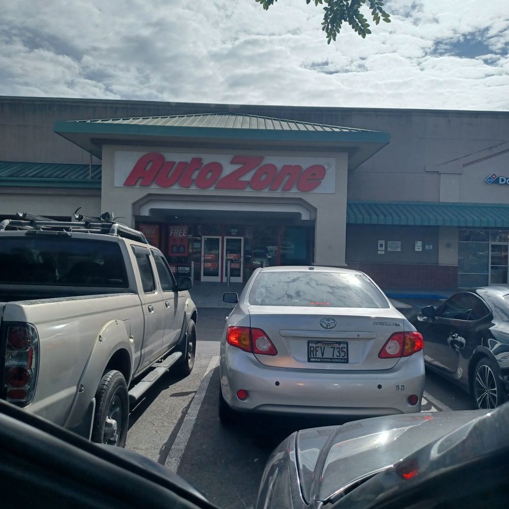 4/2025 Conveniently located in the Stadium Marketplace next to Dominos pizza & Starbucks