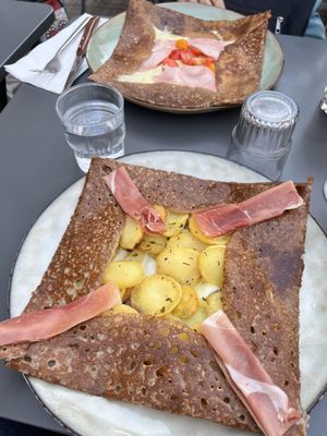 Breizh Café Abbesses | La Crêpe Autrement by null