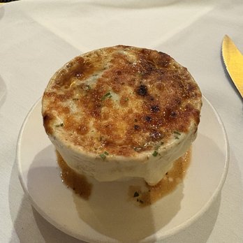 The Capital Grille - Caramelized French Onion Soup - Wine Bars Near Me - Chicago, Illinois The Capital Grille - Caramelized French Onion Soup - Wine Bars Near Me - Chicago, Illinois