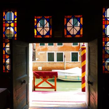Palazzo Abadessa - Canal dock just off the dining area. - Hotels Near Me - Venezia, VE