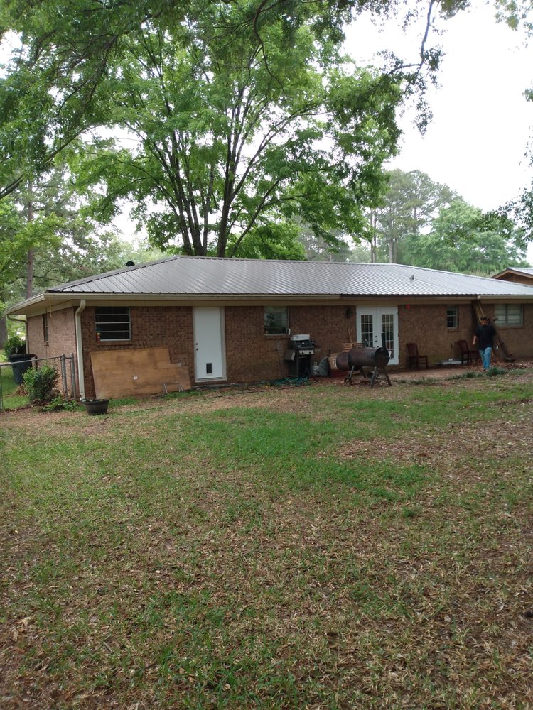 Slide of Townsend Roofing