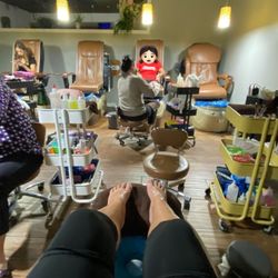 Mingle Nail & Spa - Back room for pedicures.
