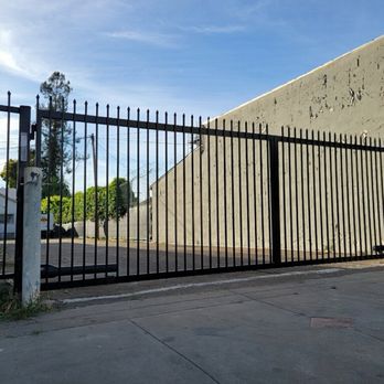 The Expert Gate Company - A beautiful new automated gate. - Fences & Gates Near Me The Expert Gate Company - A beautiful new automated gate. - Fences & Gates Near Me