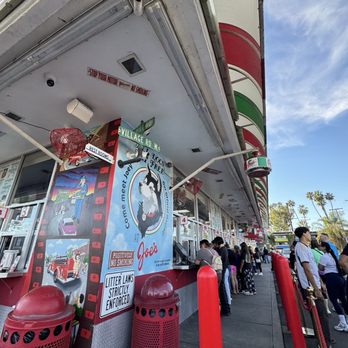 Joes Italian Ice - Outside - Ice Cream & Frozen Yogurt Near Me - Anaheim, California
