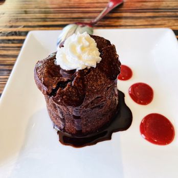 Roy's Kaanapali - Chocolate cake - Hawaiian Near Me - Lahaina, Hawaii Roy's Kaanapali - Chocolate cake - Hawaiian Near Me - Lahaina, Hawaii