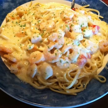 Red Lobster - Garlic Alfredo Scallop-and-Shrimp Pasta - Seafood Near Me - Pittsburg, California Red Lobster - Garlic Alfredo Scallop-and-Shrimp Pasta - Seafood Near Me - Pittsburg, California