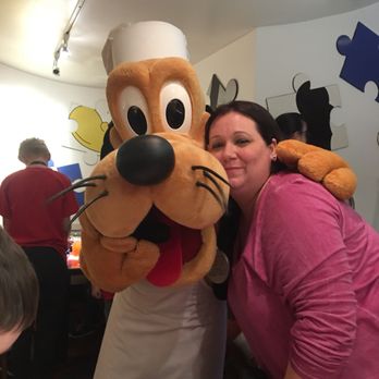 Chef Mickey's - American Near Me - Lake Buena Vista, Florida