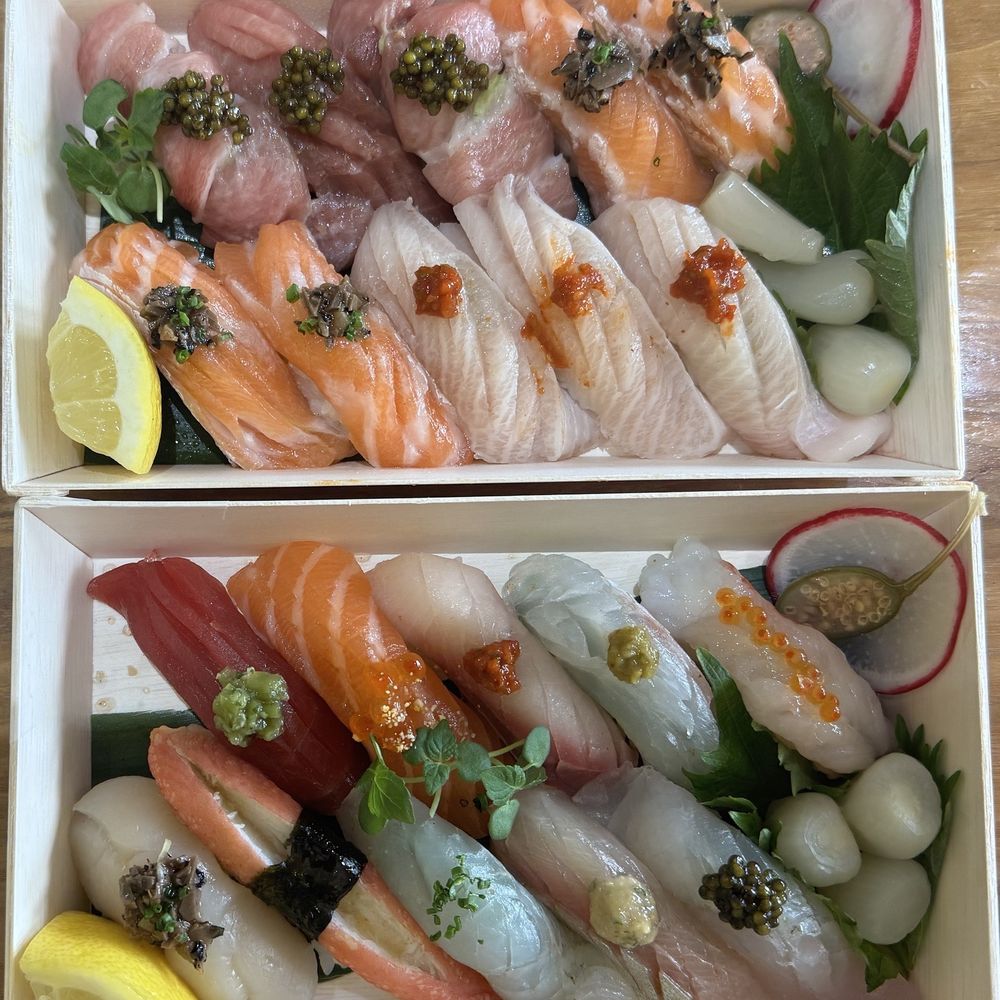 Trio Toro Box (top) and Itamae 10pc Box (bottom) Trio Toro Box (top) and Itamae 10pc Box (bottom)