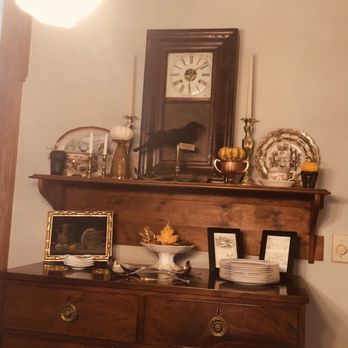 Thomas Galloway house B&B - Dinging room side board - Bed & Breakfast Near Me - Palmyra, New York Thomas Galloway house B&B - Dinging room side board - Bed & Breakfast Near Me - Palmyra, New York