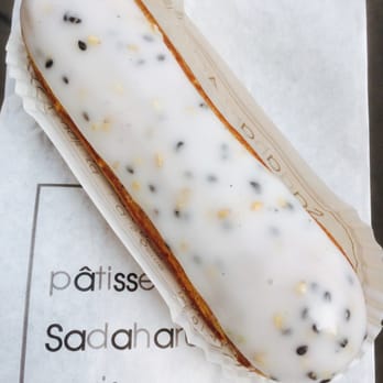 Sadaharu Aoki - Éclair sésame noir - Patisserie/Cake Shop Near Me - Paris, 75
