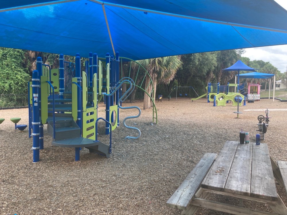 WOODMERE PARK 22 Photos Dog Parks 3951 Woodmere Park Blvd, Venice