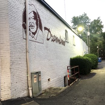 Dreamland BBQ - Side exterior - Barbeque Near Me - Birmingham, Alabama