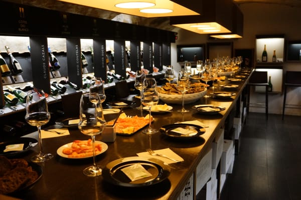 Dilettantes Cave à Champagne by null