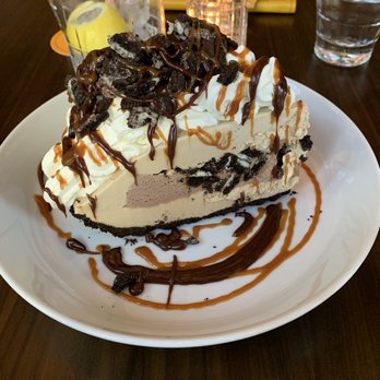 Henry's Palm Beach - Mississippi mud pie. Huge! - Bars Near Me - Palm Beach, Florida Henry's Palm Beach - Mississippi mud pie. Huge! - Bars Near Me - Palm Beach, Florida