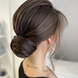 Louys Drybar Salon - Updo by Layla