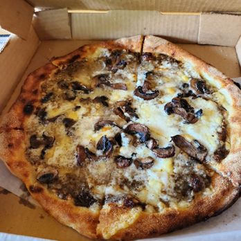 Harry's Pizzeria - Coconut Grove - Mushroom pizza - divine - Pizza Near Me - Miami, Florida Harry's Pizzeria - Coconut Grove - Mushroom pizza - divine - Pizza Near Me - Miami, Florida