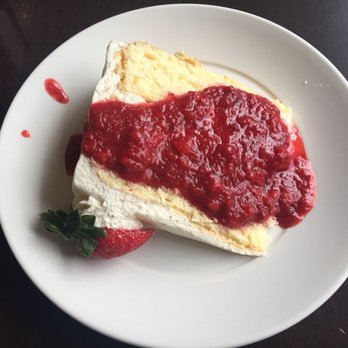 True Confections - Strawberry shortcake - Desserts Near Me - Vancouver, British Columbia