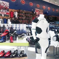 DICK'S Sporting Goods