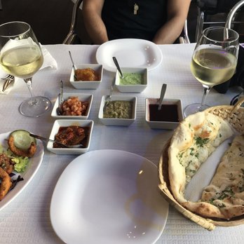 7 Spices - Dipping sampler with naan bread and chicken - Indian Near Me - Albufeira, 08
