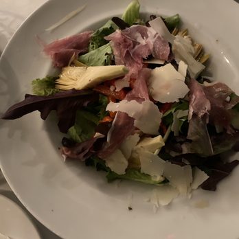 Gaia Ristorante - Insalata lnsalata del Bosco - Italian Near Me - Berwyn, Illinois Gaia Ristorante - Insalata lnsalata del Bosco - Italian Near Me - Berwyn, Illinois