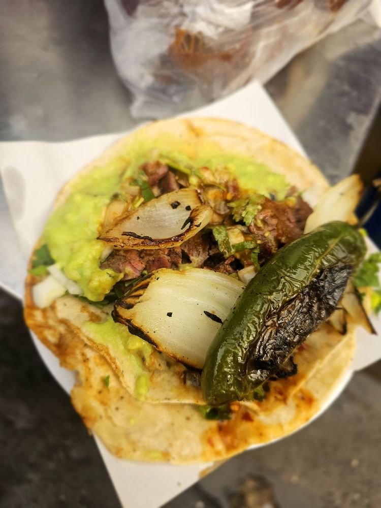 Tacos Las 24 Horas Logo