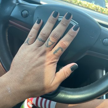 Organic Nail Bar - Matte Black Gel by Cindy - Nail Salons Near Me - Tustin, California