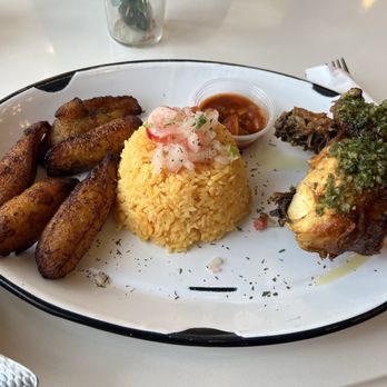Viva Empanadas - Peruvian roast chicken. - Latin American Near Me - Albany, New York
