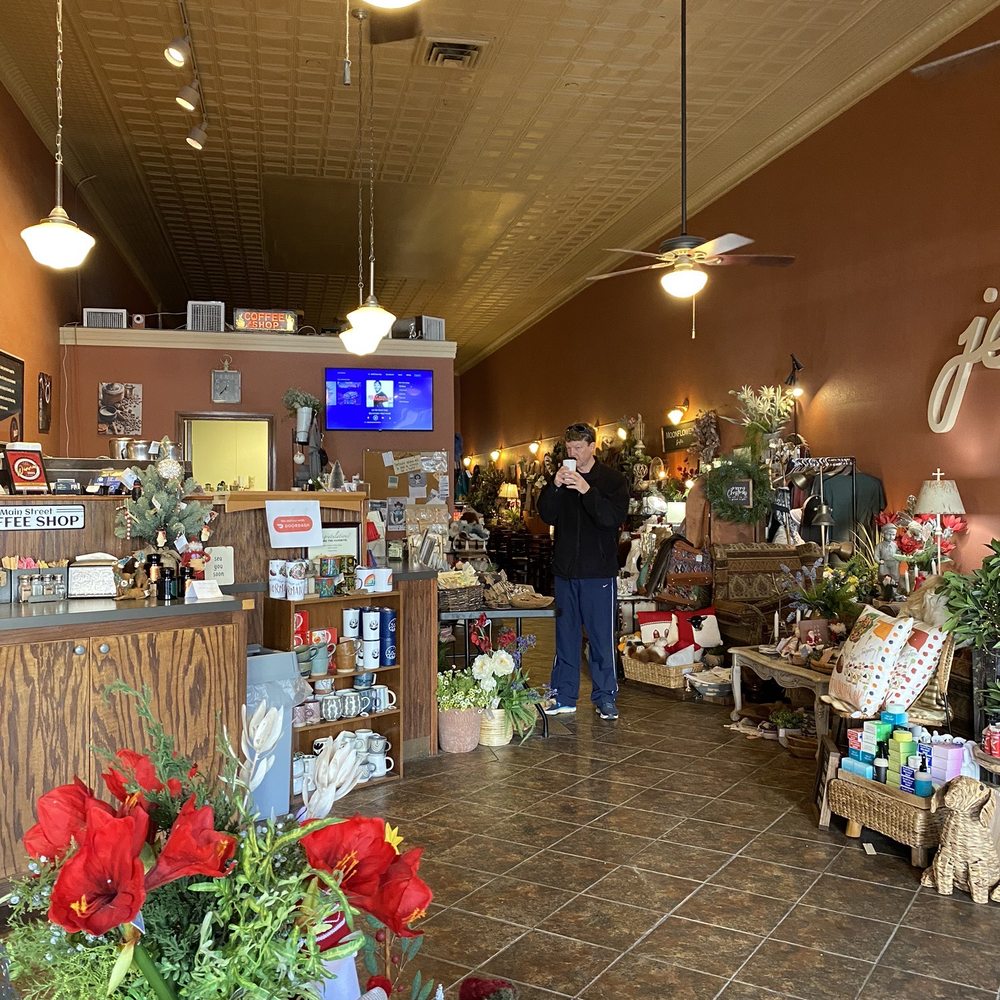 Main Street Coffee - customers in a coffee shop - Cafes Near Me - Ardmore, Oklahoma Main Street Coffee - customers in a coffee shop - Cafes Near Me - Ardmore, Oklahoma
