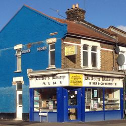 Butlers Bakery - BUTLER'S BAKERY SHOP FRONT