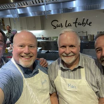 Sur La Table - Cooking Classes Near Me - Carlsbad, California