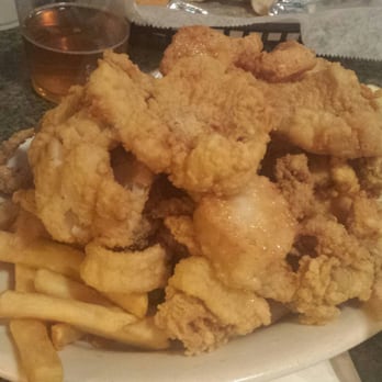 The Causeway Restaurant - Fisherman's platter - Seafood Near Me - Gloucester, Massachusetts The Causeway Restaurant - Fisherman's platter - Seafood Near Me - Gloucester, Massachusetts